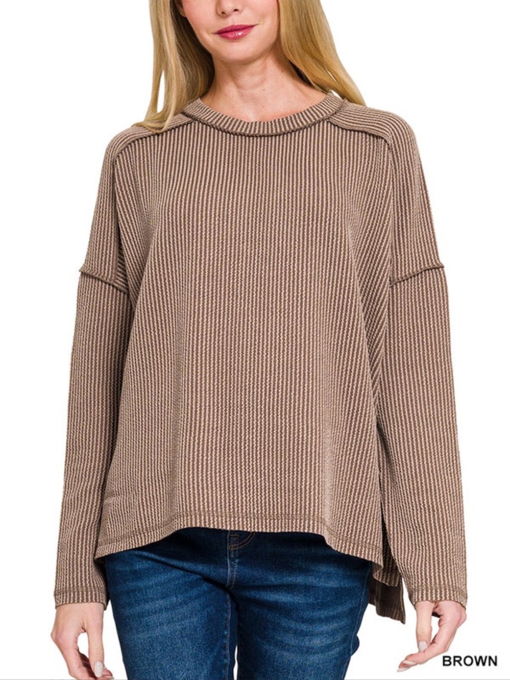 🆕 ZENANA TEXTURED LINE RAW EDGE
BOAT NECK LONG SLEEVE TOP L/XL BROWN